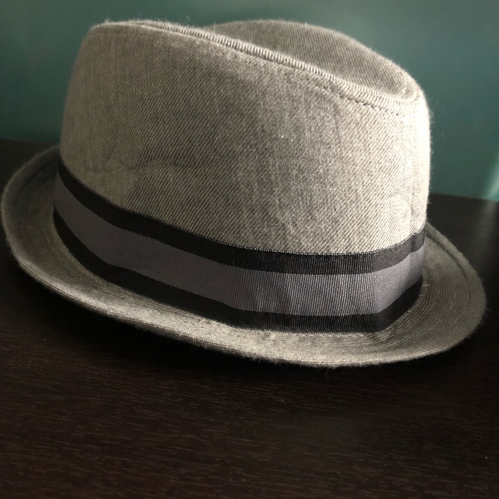 Chikdrens place Kids Fedora Hat gray and black size s 4/6